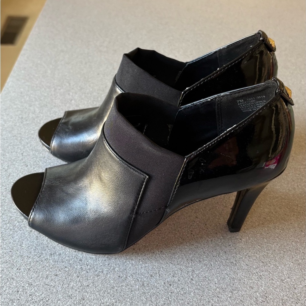 Anne Klein Black Peep-Toe Heels